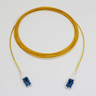 Low Loss LC Uniboot Duplex Singlemode G657.A1 BendInsensitive Duplex 2mm LSZH 0.15dB Geel vezel patch cord