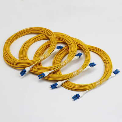 Uniboot LC Fiber Jumper 1M LC UPC naar LC UPC Single-mode G657.A1 BendInsensitive 2mm LSZH Low Loss 0.15dB Fiber Patch Cord