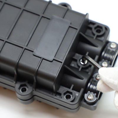 In-line type 12 24 48 72 96 Core type met stand 2 in 2 uit 3 in 3 uit glasvezel splice sluiting voor verbinding