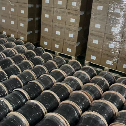 Fabriek goedkope prijs OEM ODM FTTH GJYXFCH GJYXCH Glasvezel Drop Optische Kabel LSZH Jas Dubbele Kern